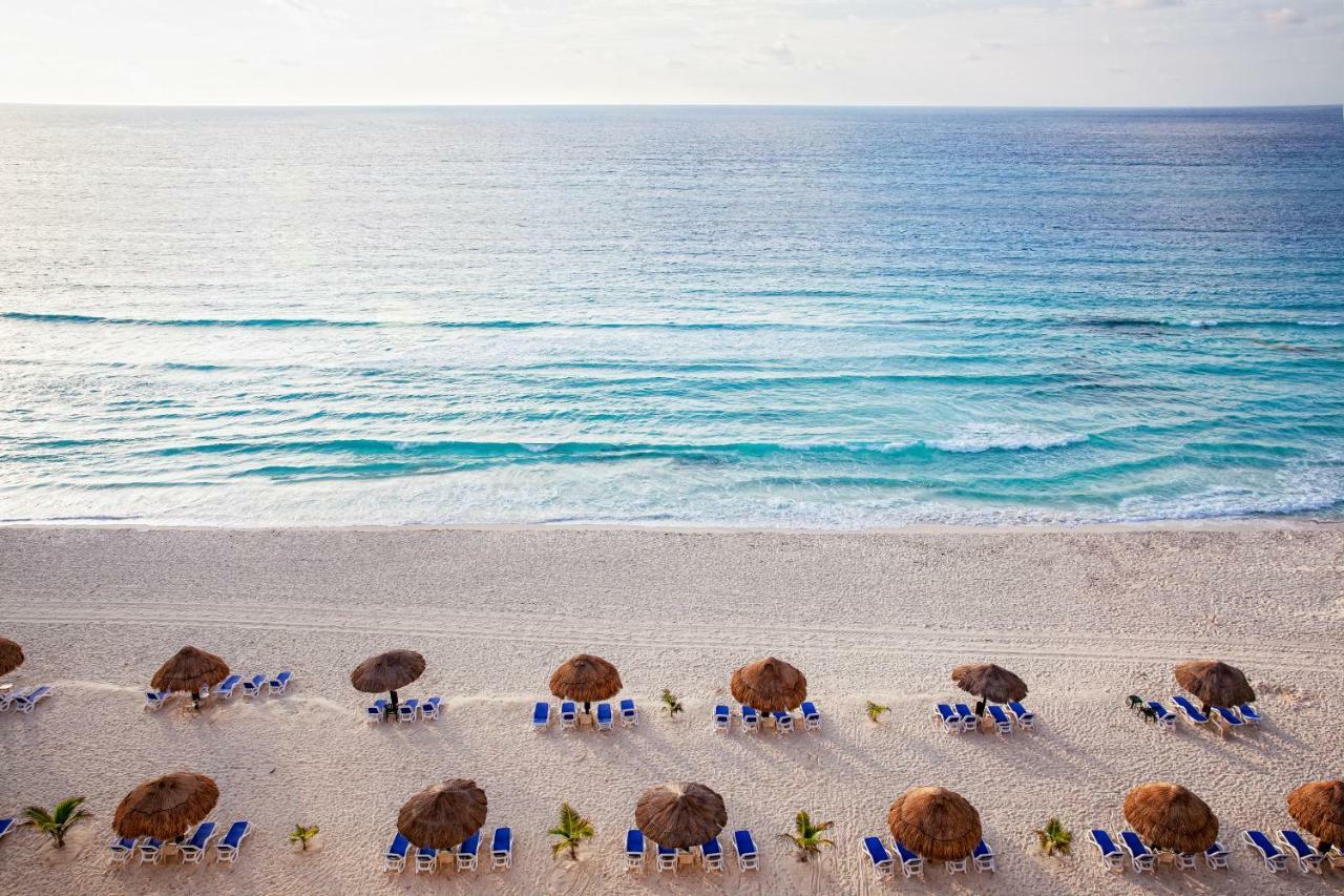 The Royal Sands Resort & Spa Канкун Екстериор снимка